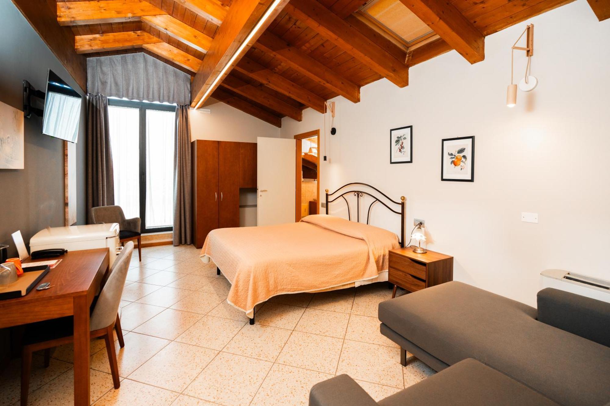 Agriturismo Dei Grippi Sona Exterior photo