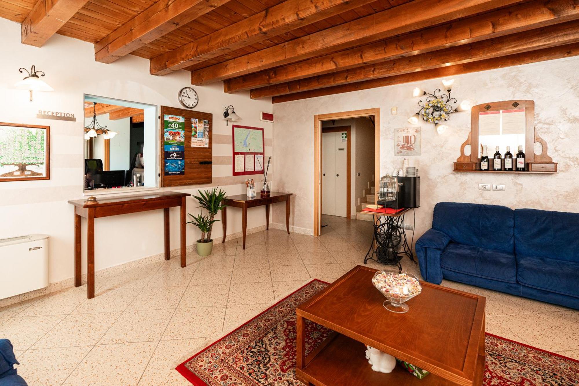 Agriturismo Dei Grippi Sona Exterior photo
