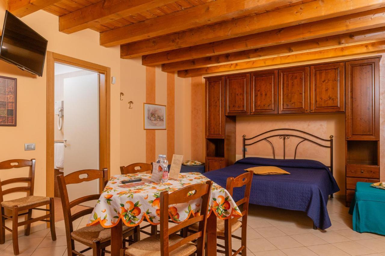 Agriturismo Dei Grippi Sona Exterior photo