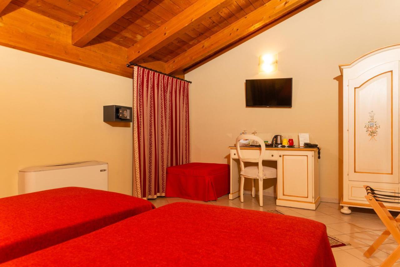 Agriturismo Dei Grippi Sona Exterior photo