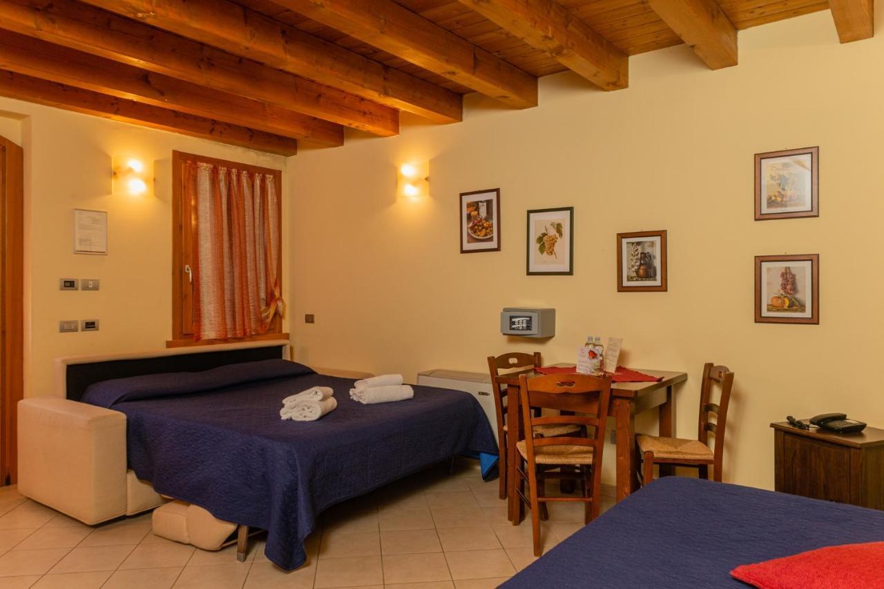 Agriturismo Dei Grippi Sona Exterior photo